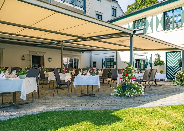 Imlauer Schloss Pichlarn Feriested Aigen im Ennstal
