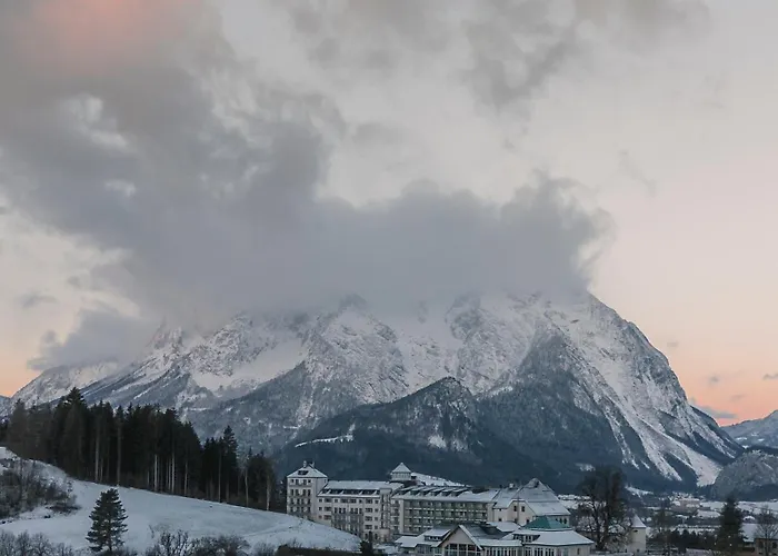 Imlauer Schloss Pichlarn Resort 5*